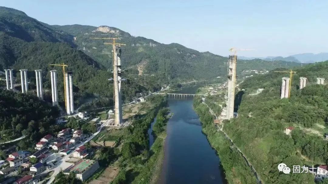 内江固力士参与湖南炉慈高速建设，助力区域经济发展